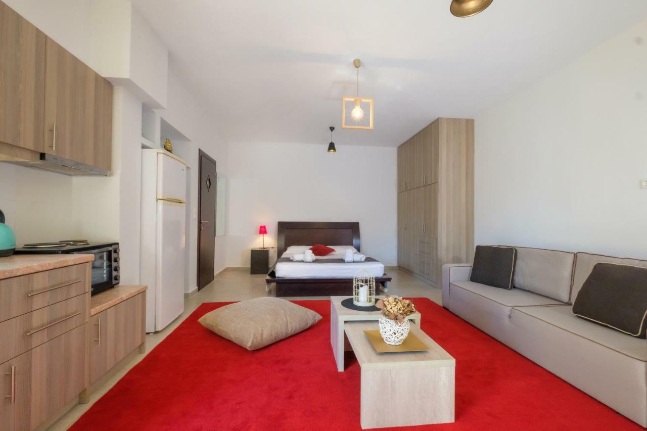 Almyros Aktis garden apartment Kalamata Exteriör bild